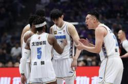 关键时刻挺身而出，球队实现绝杀的简单介绍